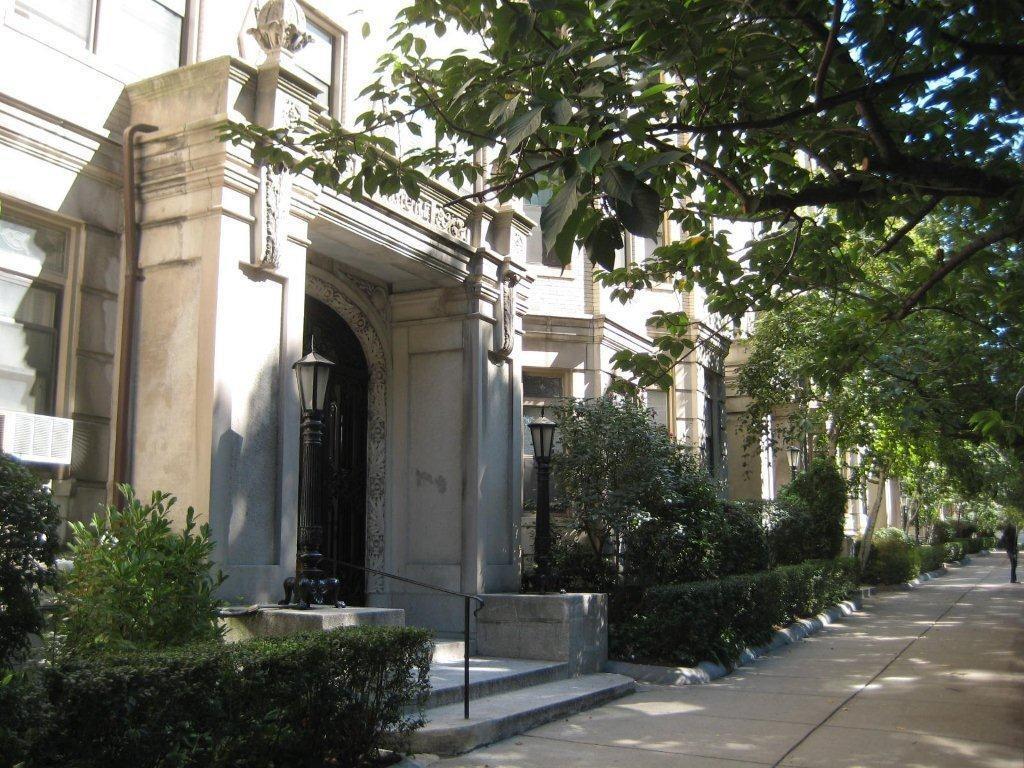 52 Charlesgate - Photo 1
