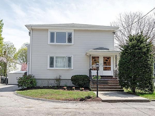 81 Hawthorne St - Photo 1