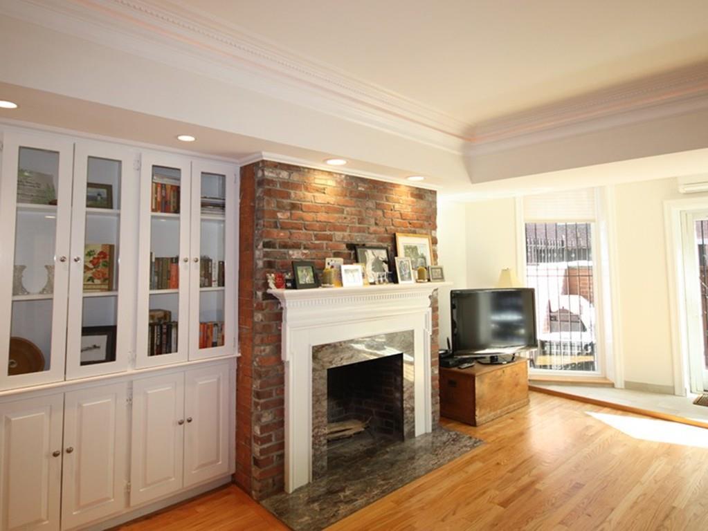 388 Marlborough St - Photo 1