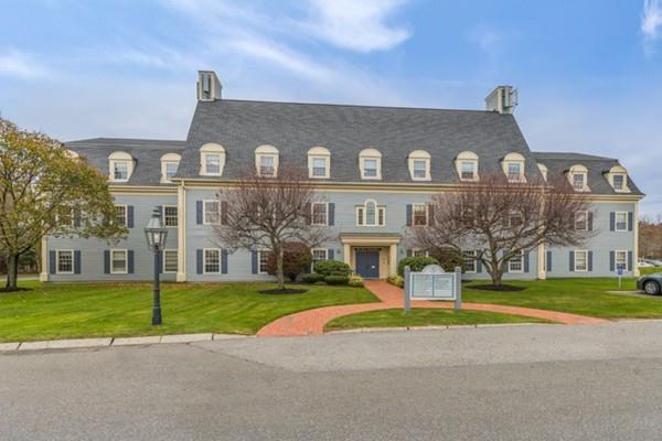 5 Essex Green Drive - Photo 1