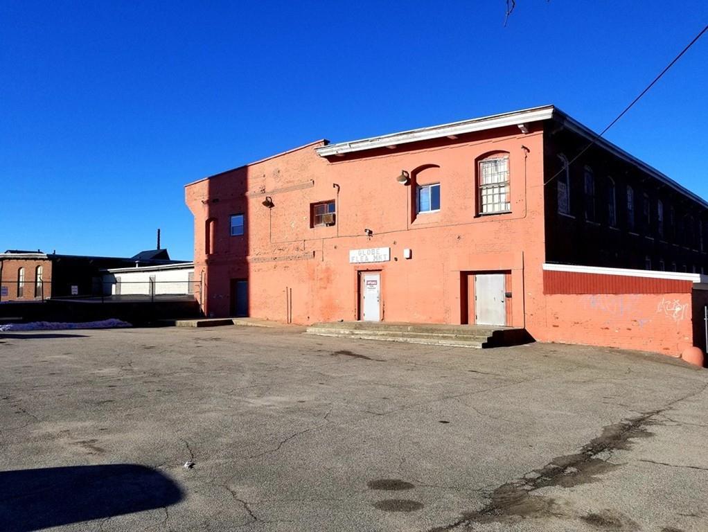 460 Globe St - Photo 1