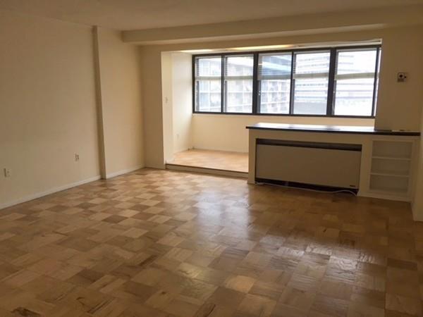 6 Whittier Pl - Photo 1