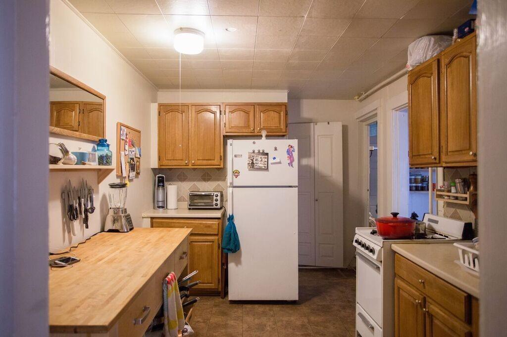 41 Bigelow St - Photo 1