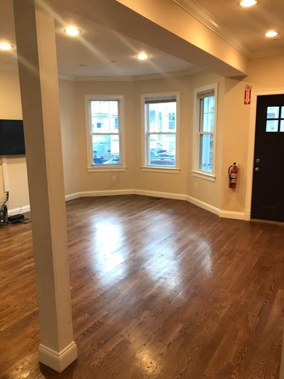 62 Wyman St - Photo 1