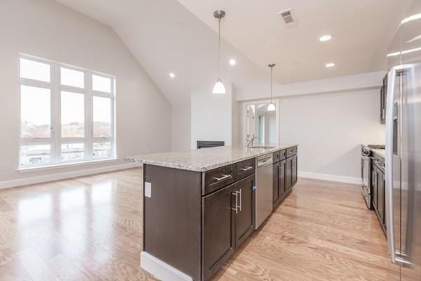 1501 Commonwealth Ave - Photo 1
