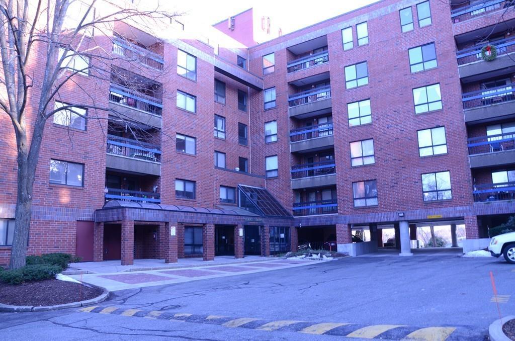 4 Summit Drive - Photo 1