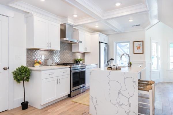 13 Lee St - Photo 1