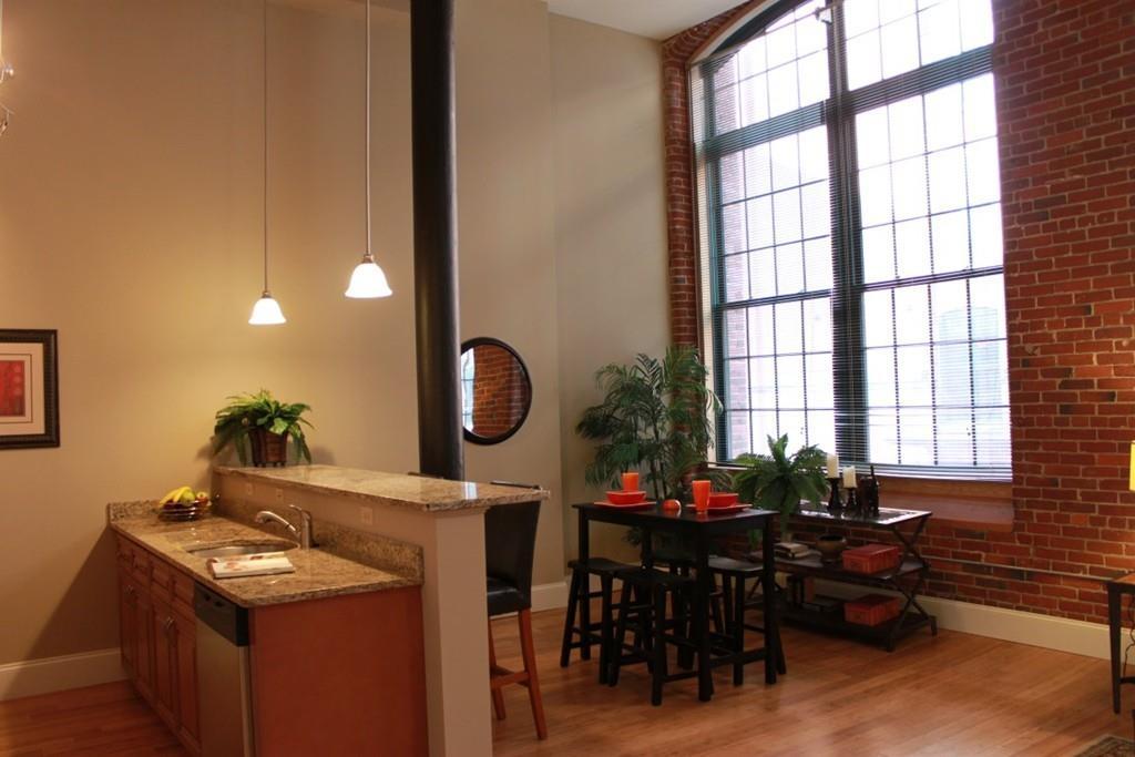 300 Canal Street - Photo 1