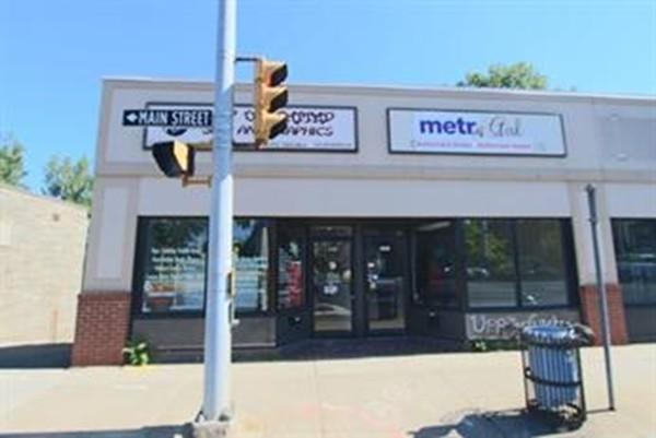 520 Main St - Photo 1