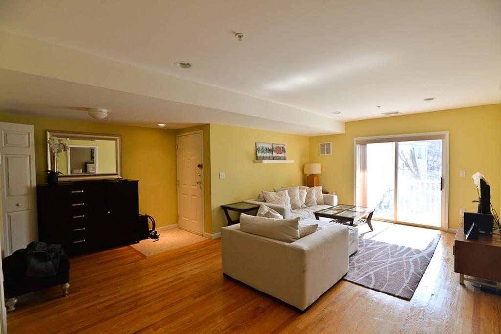 20 Cameron St - Photo 1