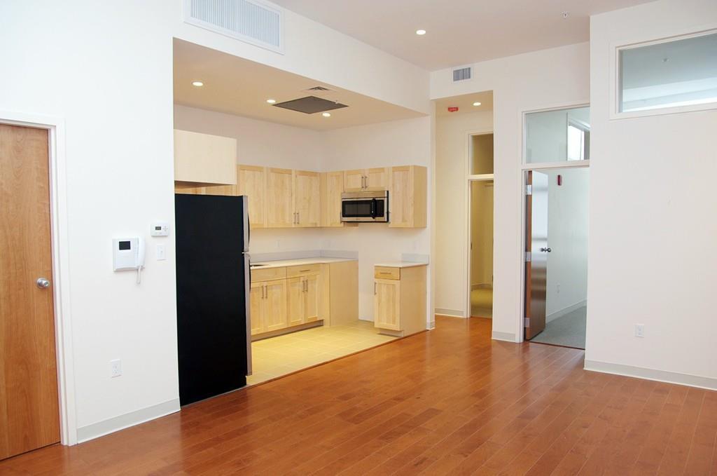 407 Washington - Photo 1