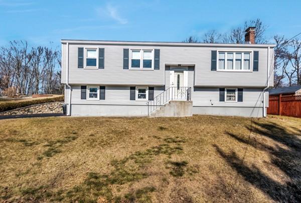 11 Otis St - Photo 1