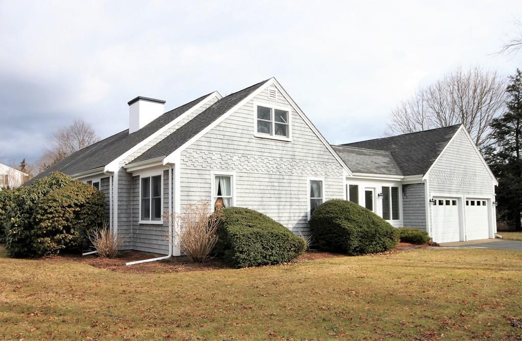 10 Lantern Ln - Photo 1