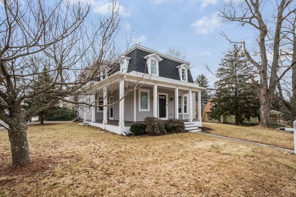 33 E Bacon St - Photo 1