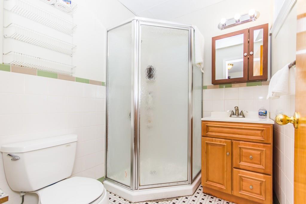 106 Tyler St - Photo 1