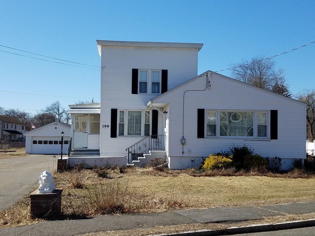 199 College St - Photo 1