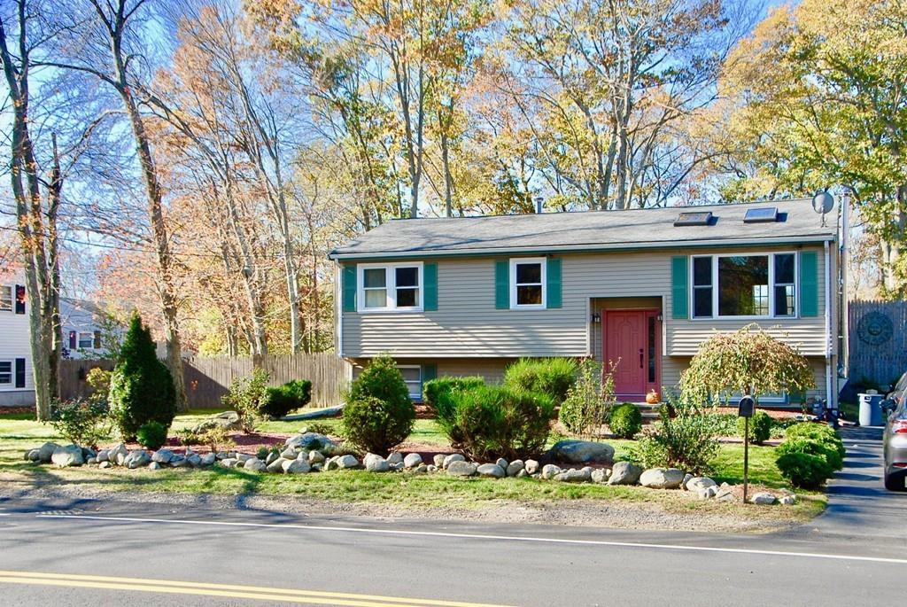 819 Ash St - Photo 1