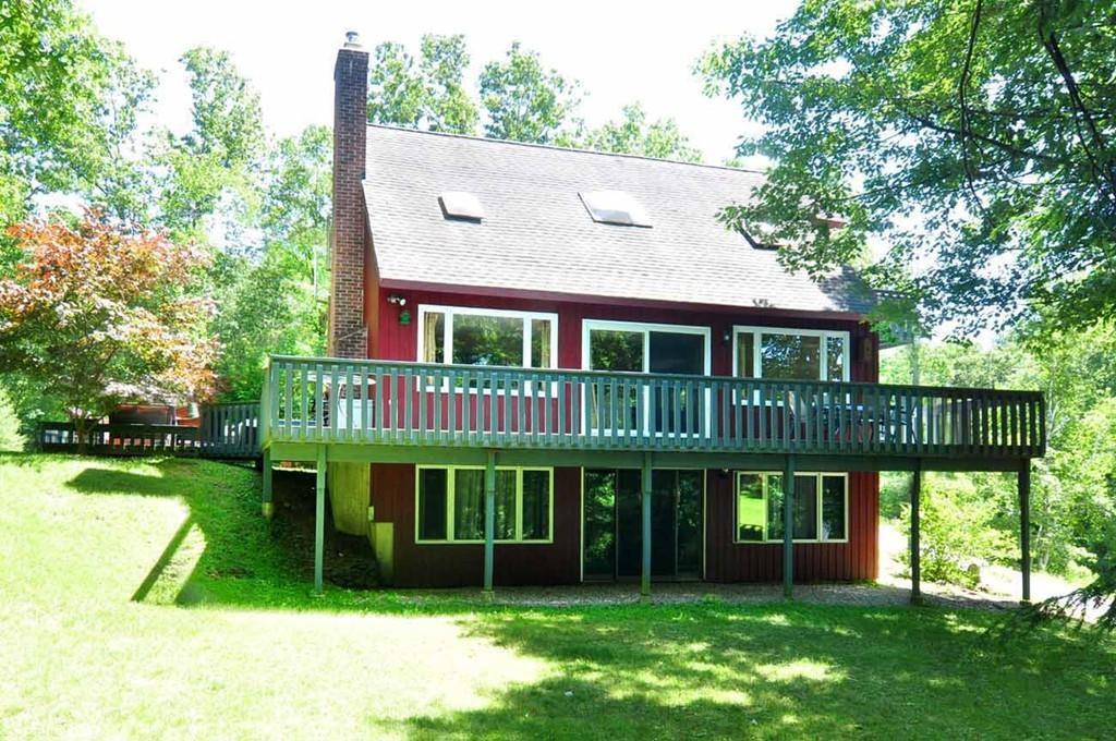 10 Susan Lane - Photo 1