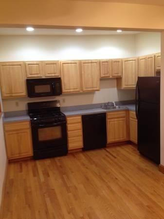 503 East 8th Street - Photo 1