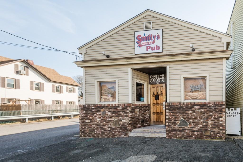445 Bay Street - Photo 1