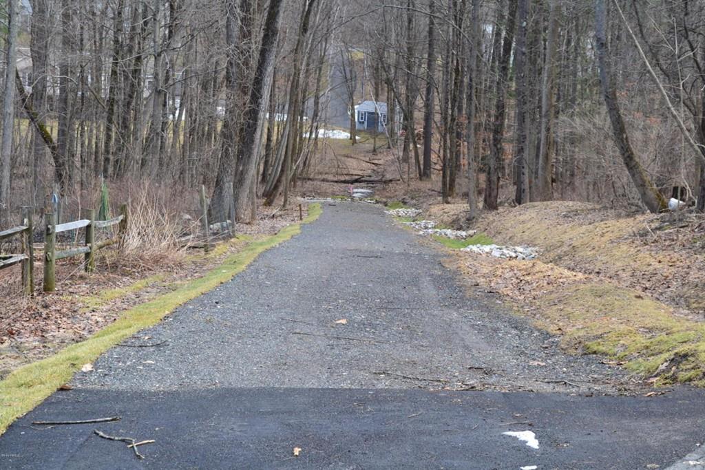 15 Martha Lane - Photo 1