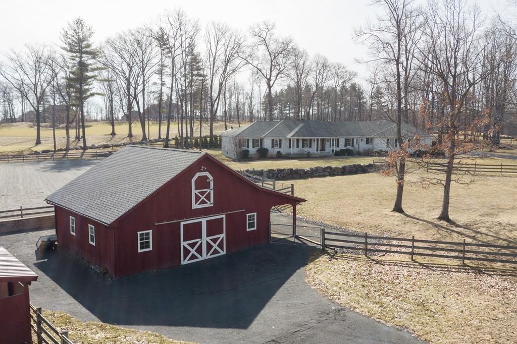 240 Hillside Rd - Photo 1