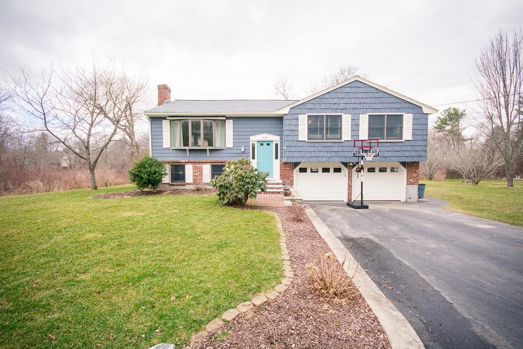895 South St - Photo 1
