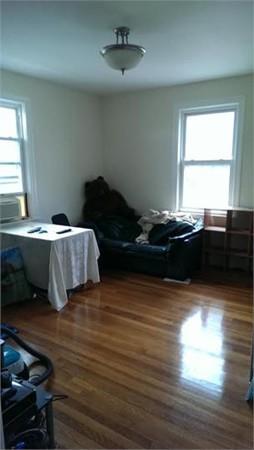 22 Chiswick Rd. - Photo 1