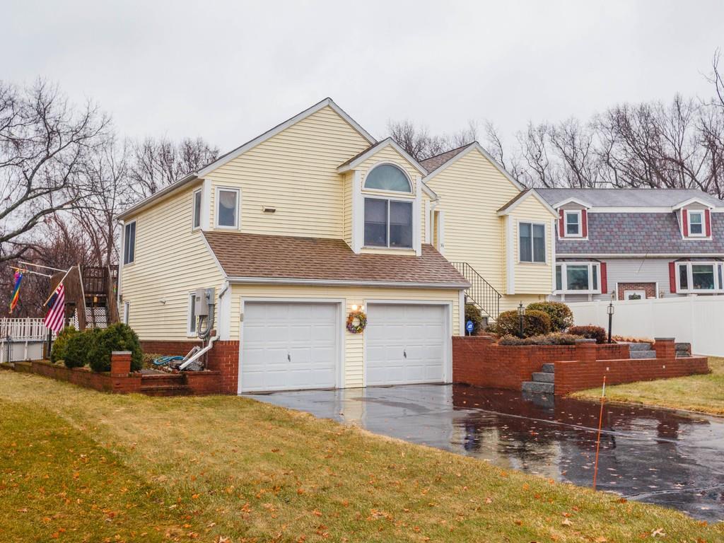 36 Jennifer Rd - Photo 1