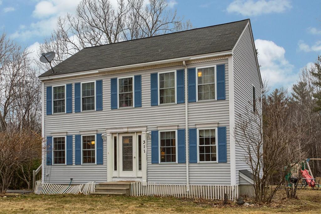 311 Great Rd - Photo 1