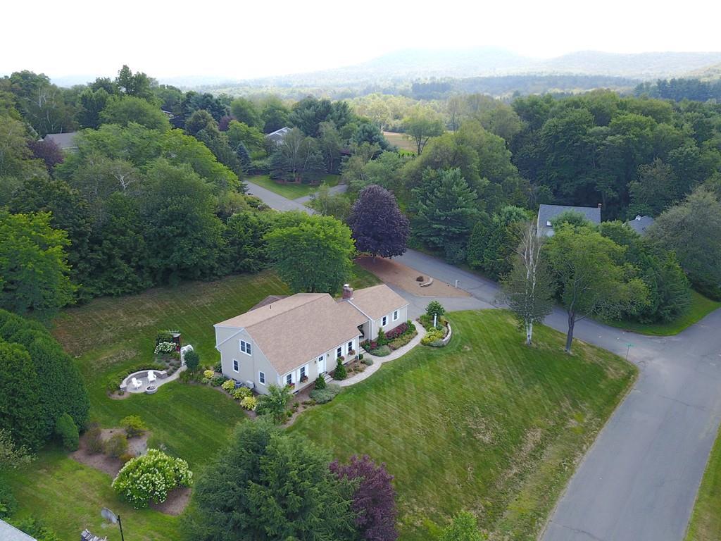 40 Blossom Lane - Photo 1