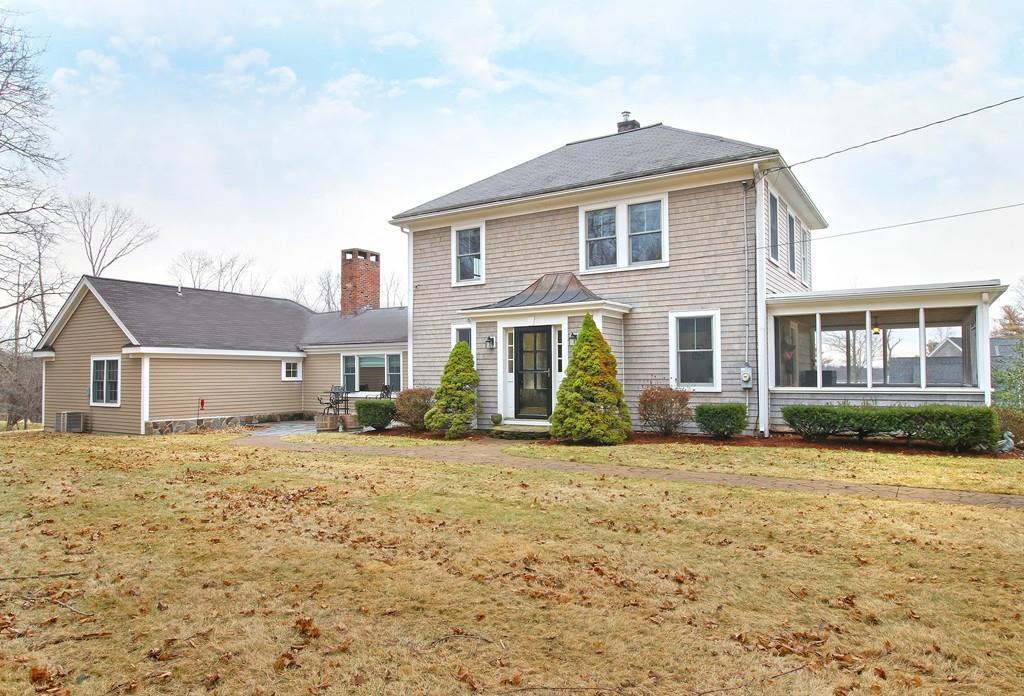 536 Fisher Street - Photo 1