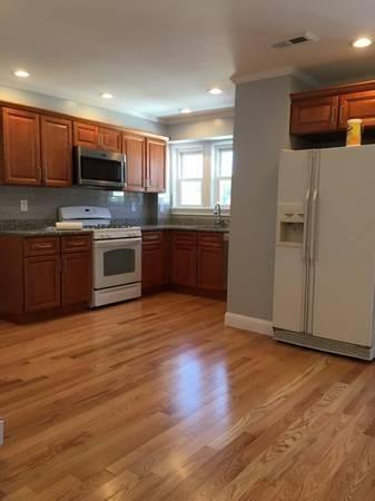 220 California Street - Photo 1