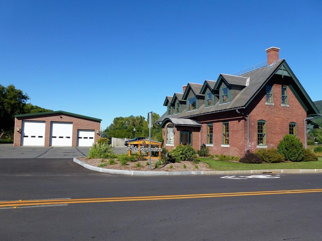 6 Renfrew - Photo 1