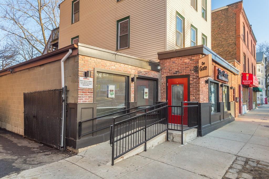 3171 Washington Street - Photo 1