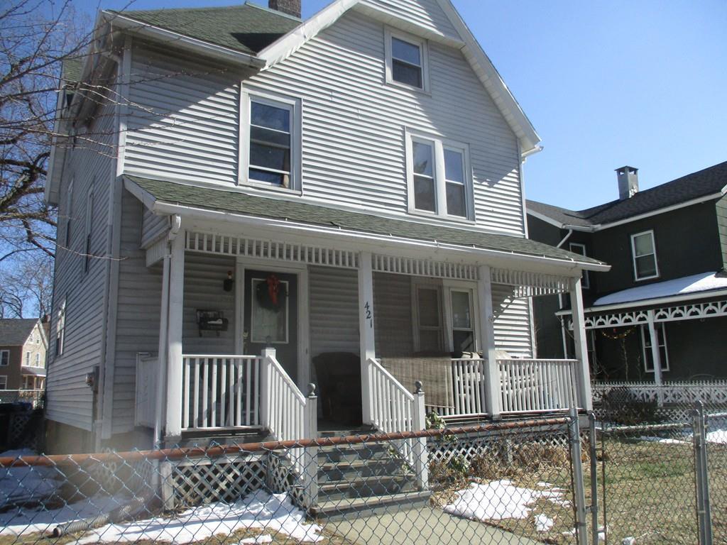 421 Bay St - Photo 1