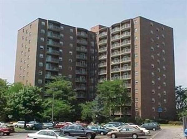 115 W Squantum St - Photo 1