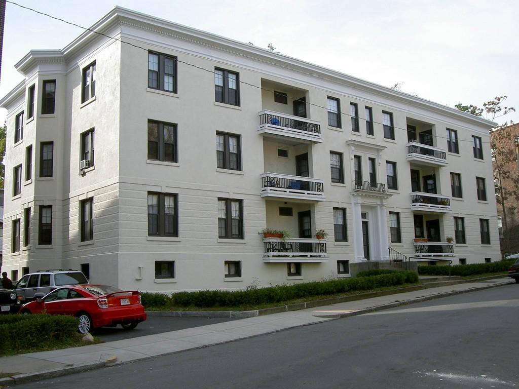 120 Glenville - Photo 1