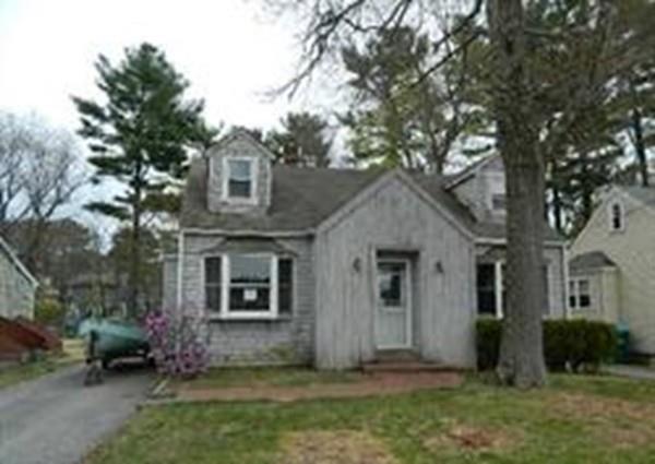 192 Wampatuck St - Photo 1
