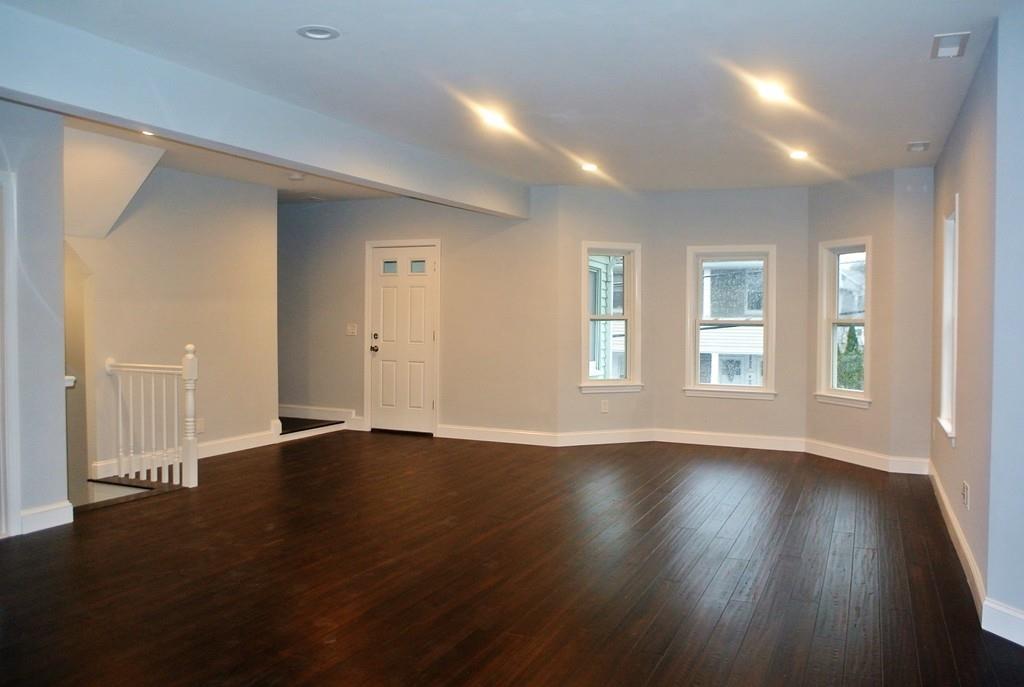 11 Lexington St - Photo 1