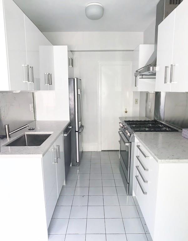 50 Commonwealth Ave - Photo 1