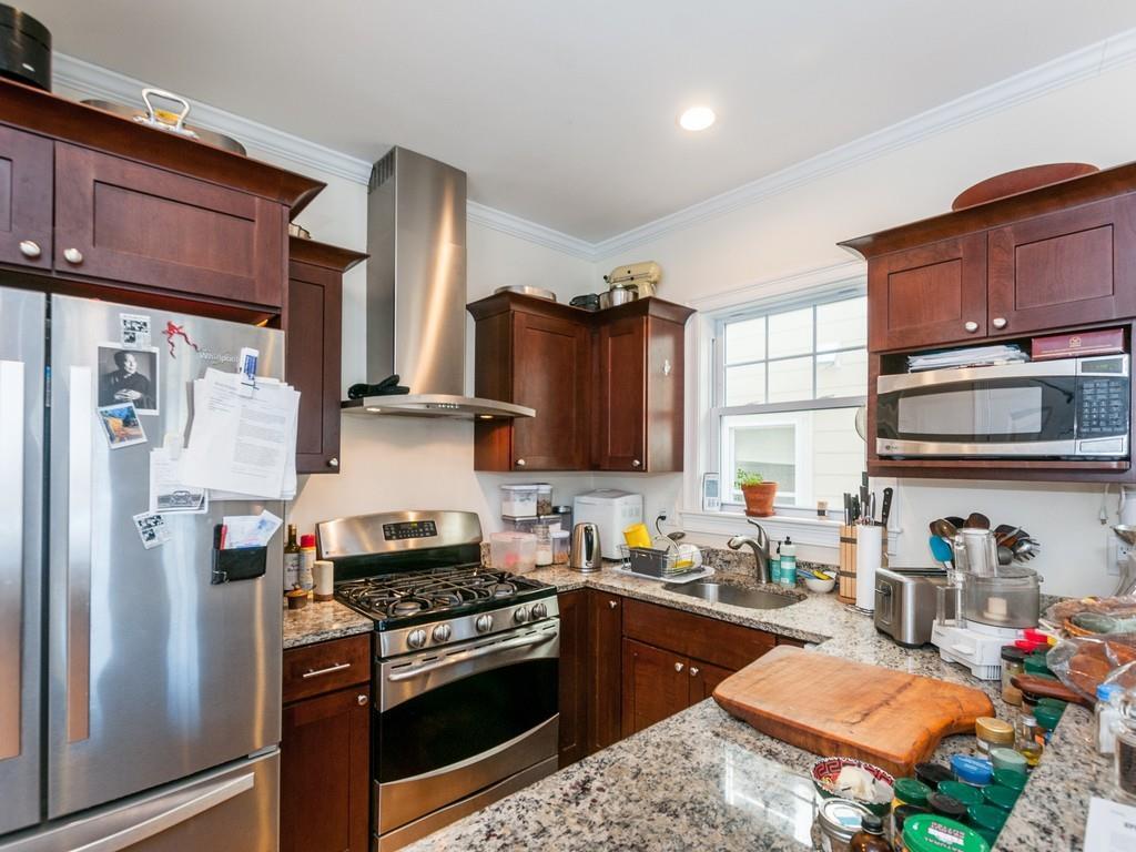 167 Elm - Photo 1