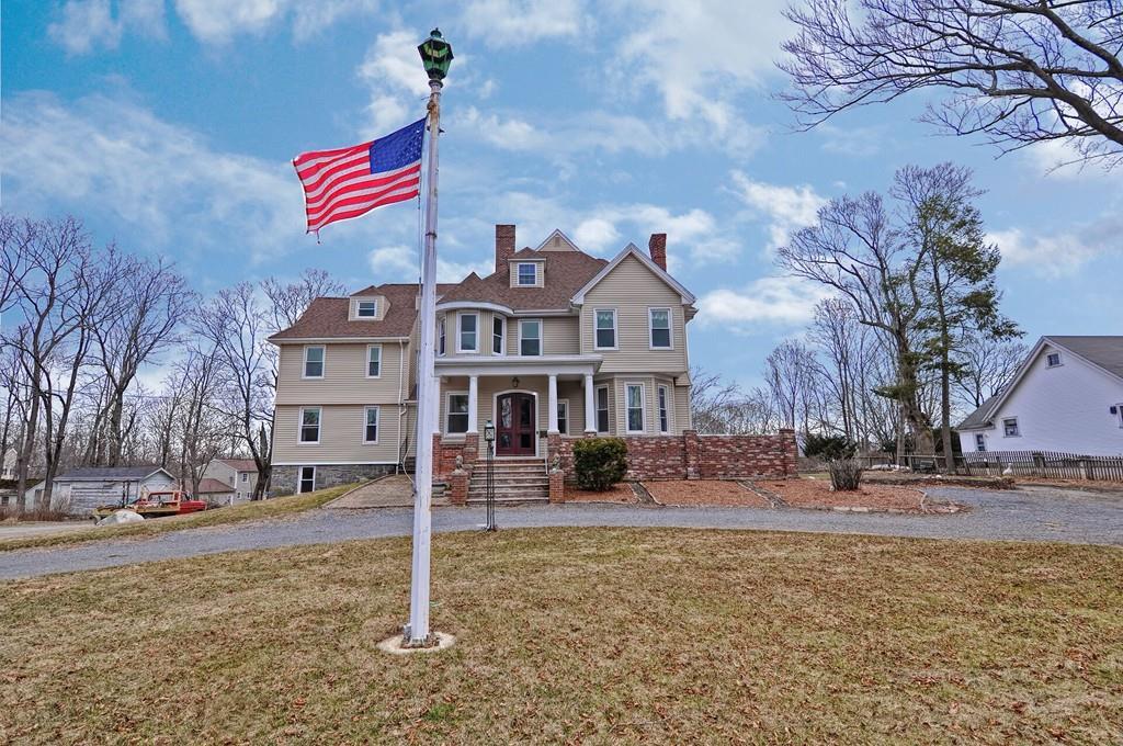 9 Rockland Street - Photo 1