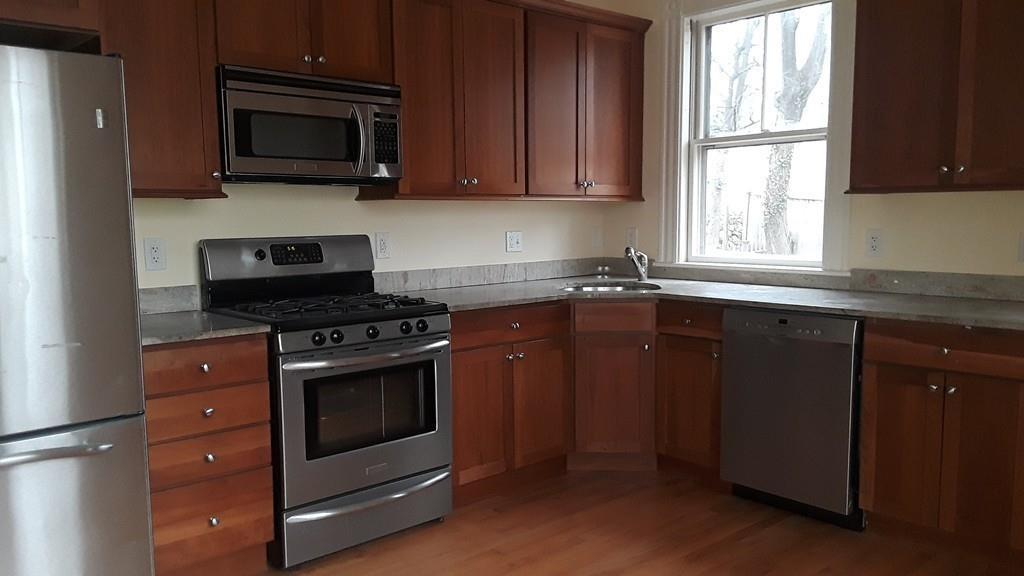 97 Bartlett - Photo 1