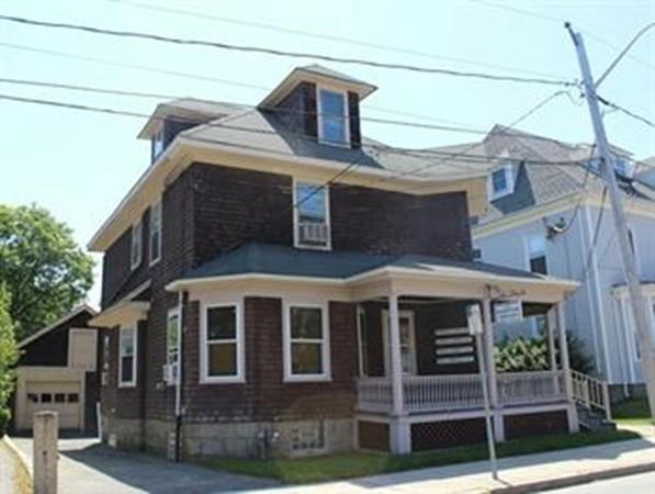345 Hanover St - Photo 1