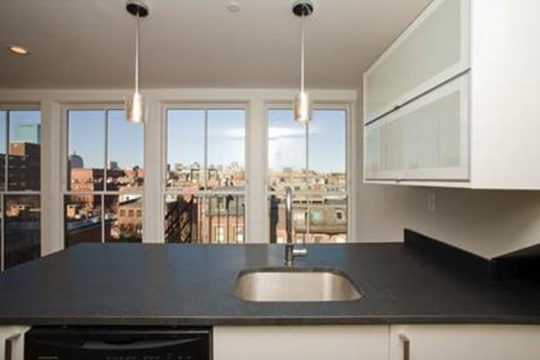 656 Massachusetts Ave - Photo 1