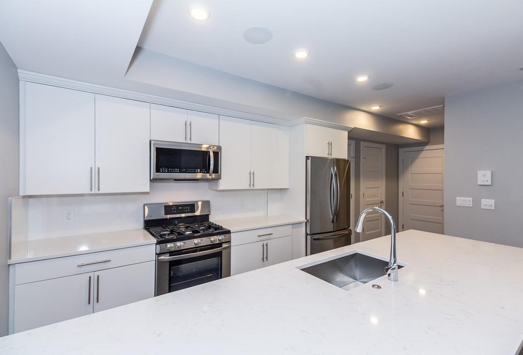 11 Minot Street - Photo 1