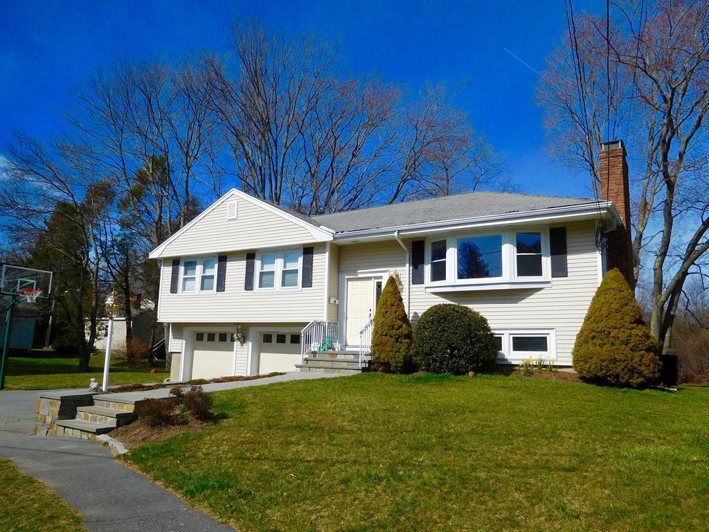 14 Mackintosh Ave - Photo 1