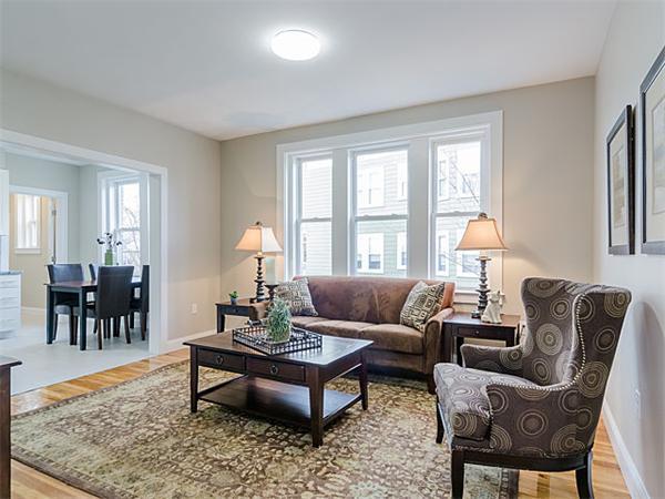 4 Leicester St - Photo 1
