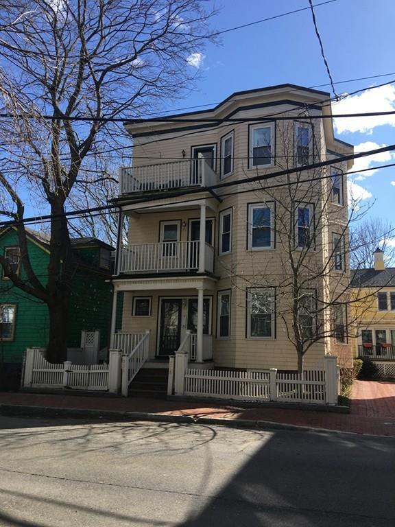 556-558 Franklin Street - Photo 1